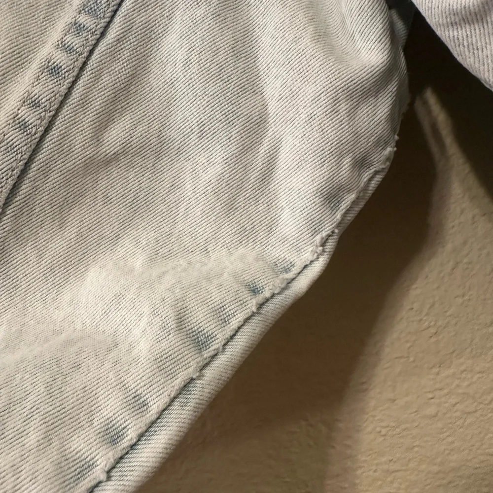 L.A. Gear Light Blue Cropped Denim Jacket - Picture 4 of 10